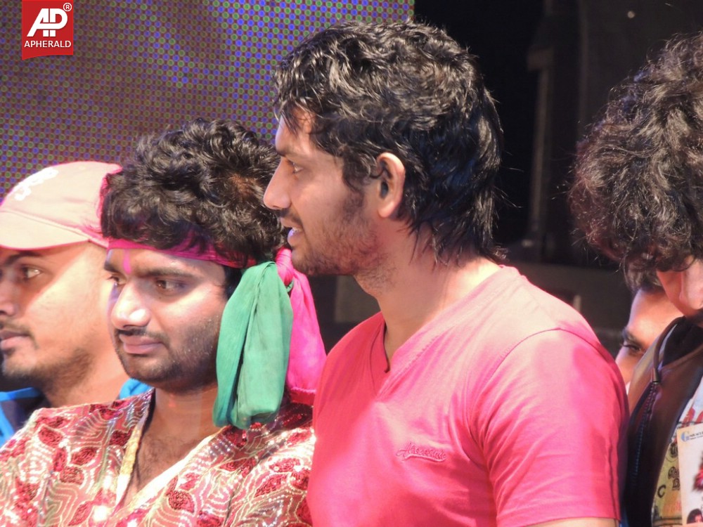 Adee Lekka Movie Stills