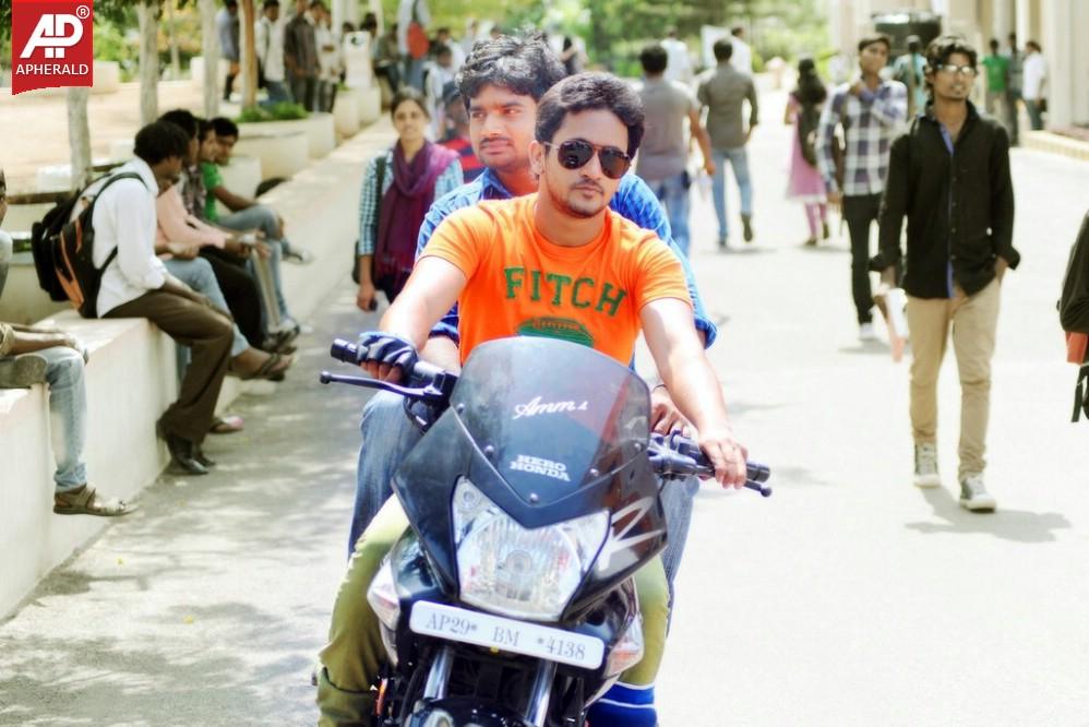 Adhee Lekka New Stills n Walls