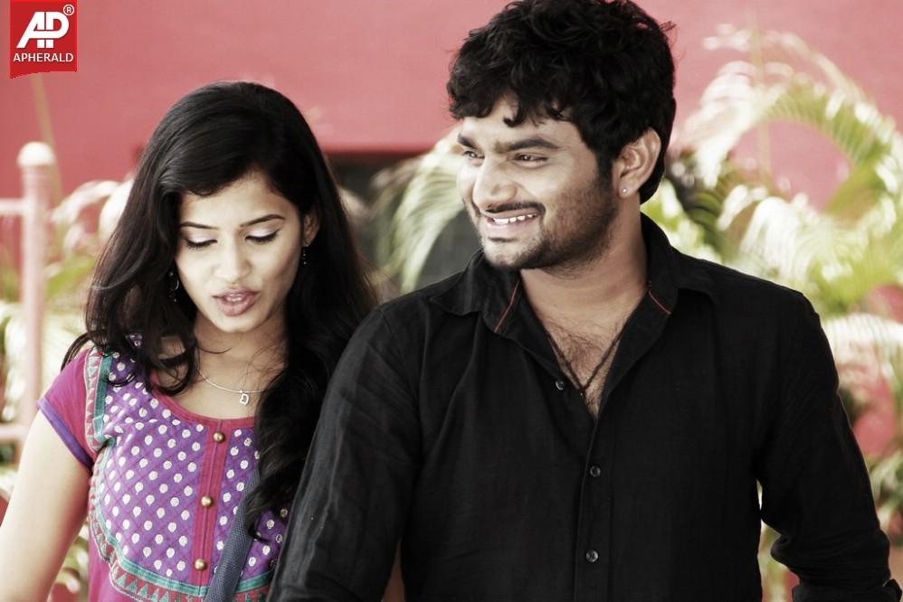 Adhee Lekka New Stills n Walls