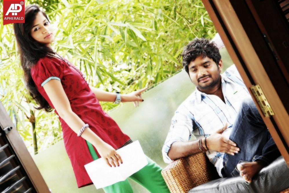 Adhee Lekka New Stills n Walls