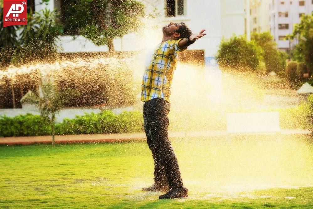 Adhee Lekka New Stills n Walls