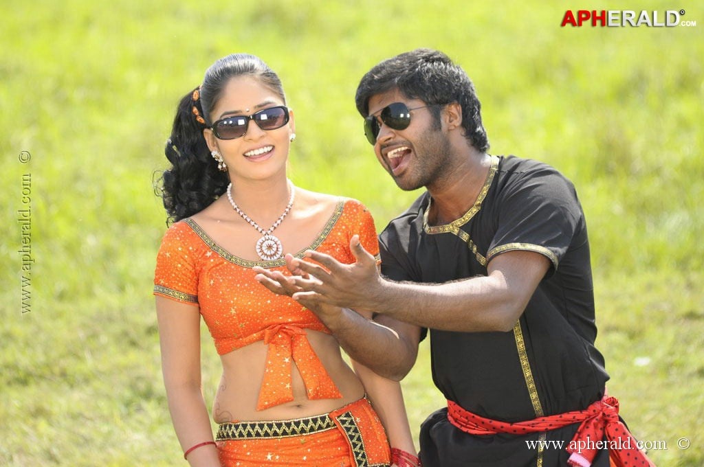 Adhu Vera Idhu Vera Tamil Movie Hot Stills