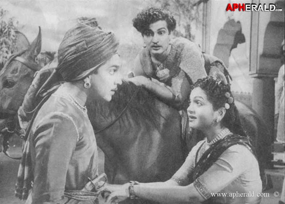 Akkineni Nageshwa rao Rare Photo Collection