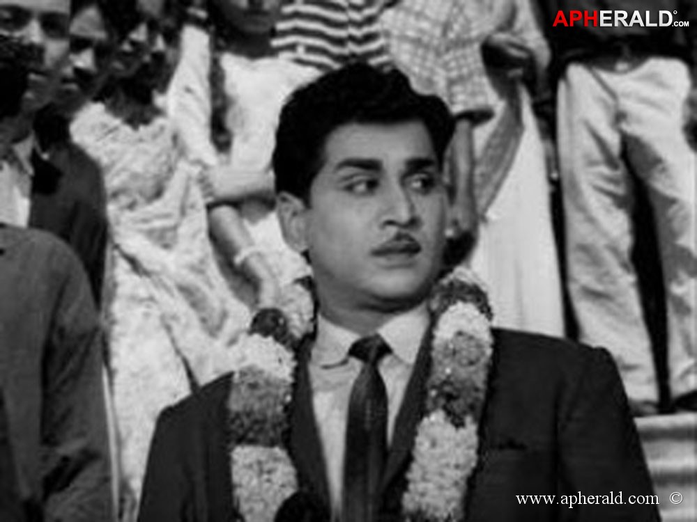 Akkineni Nageswara Rao Photos