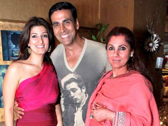 Akshay and Family Unseen Photos