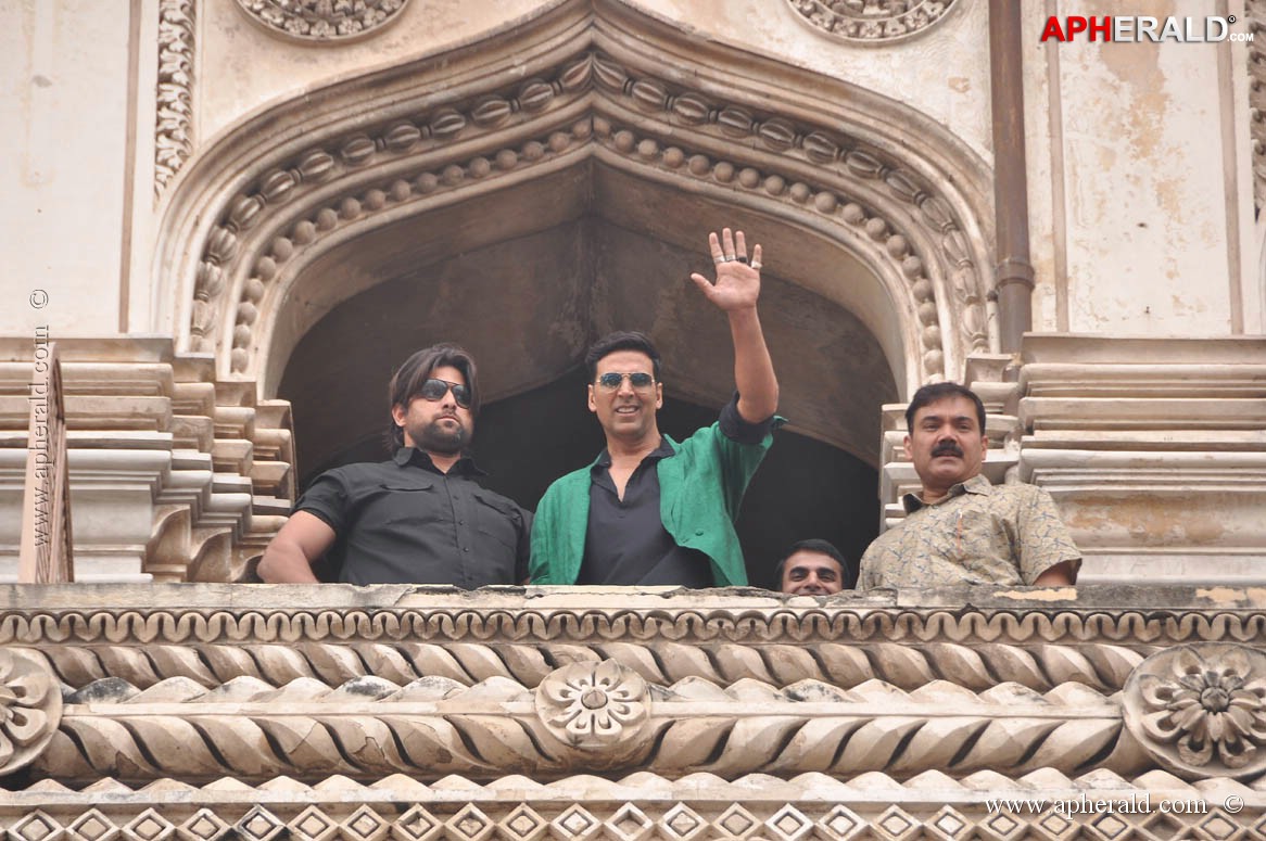 Akshay Kumar at Charminar