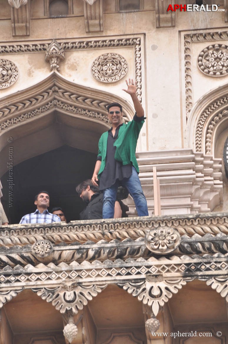 Akshay Kumar at Charminar