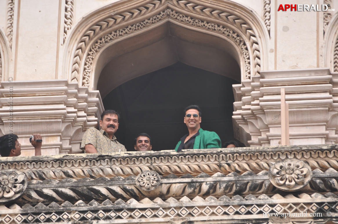 Akshay Kumar at Charminar