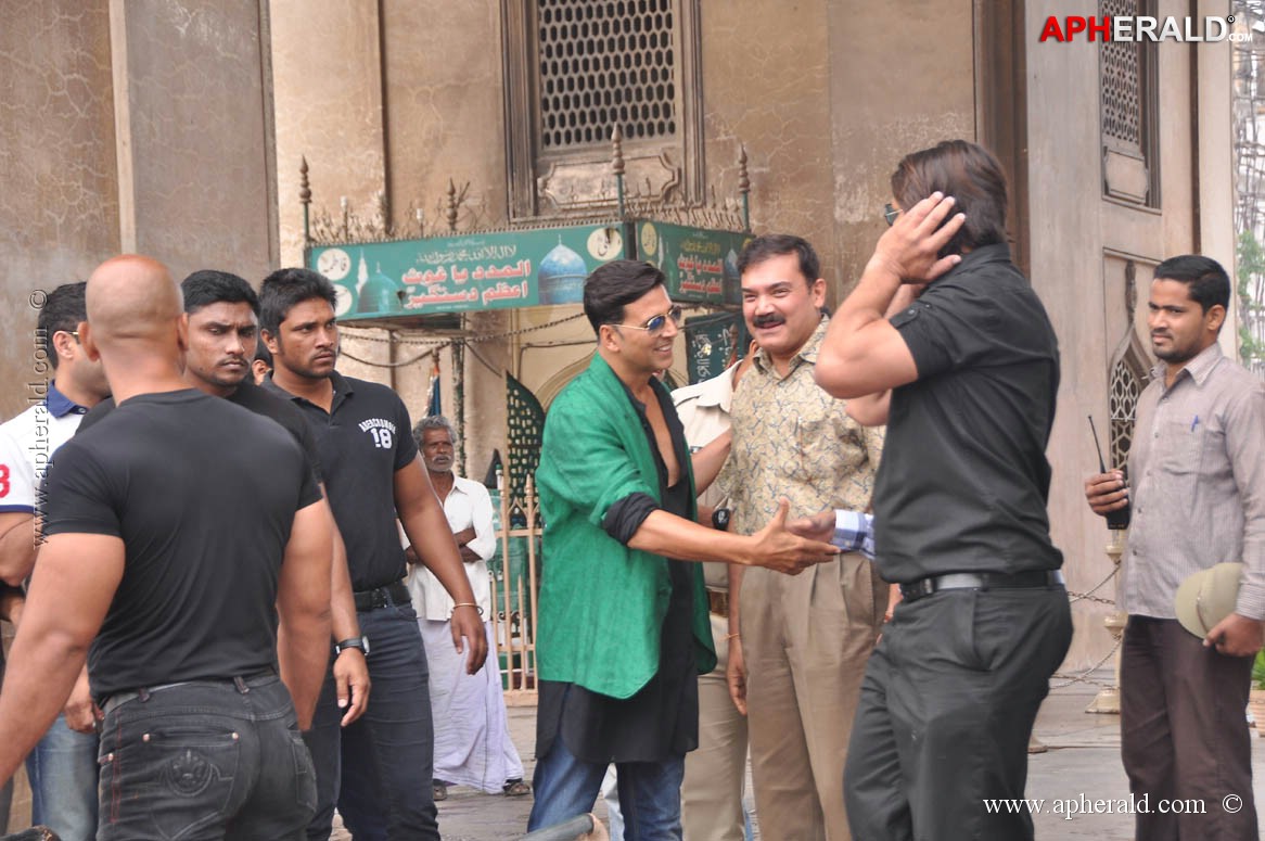 Akshay Kumar at Charminar