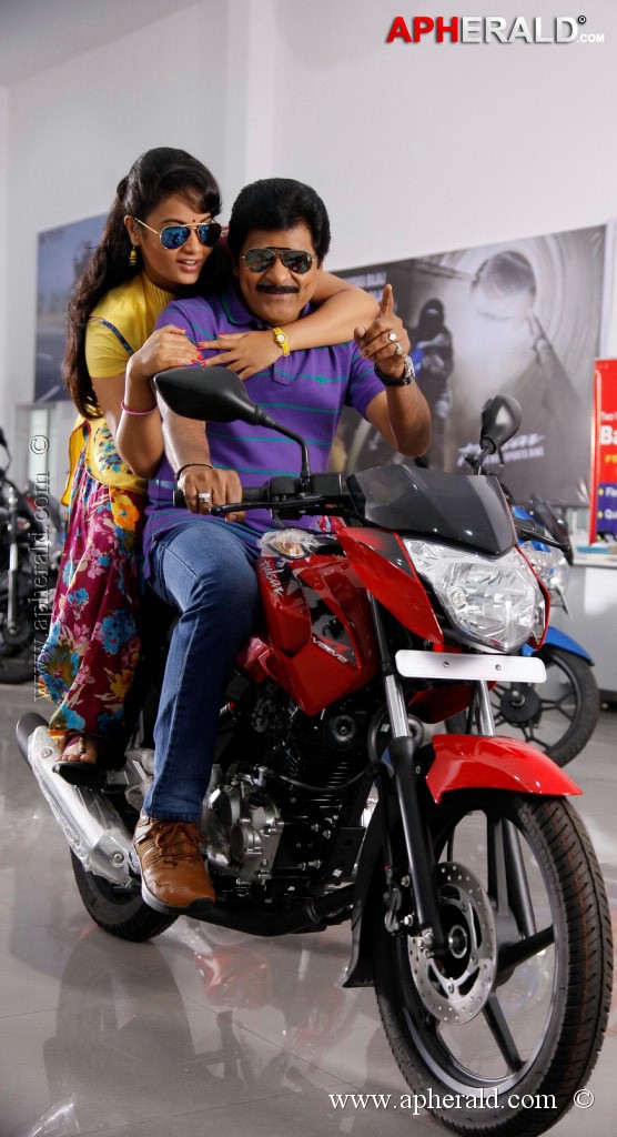 Alibaba Okkade Donga Movie Images