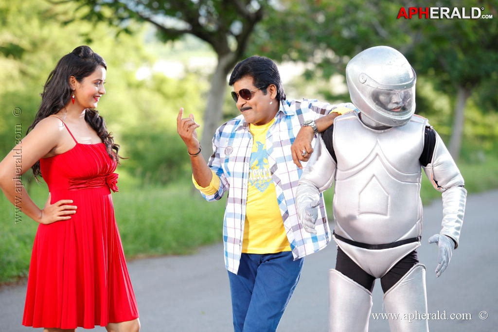 AliBaba Okkade Donga Movie New Stills