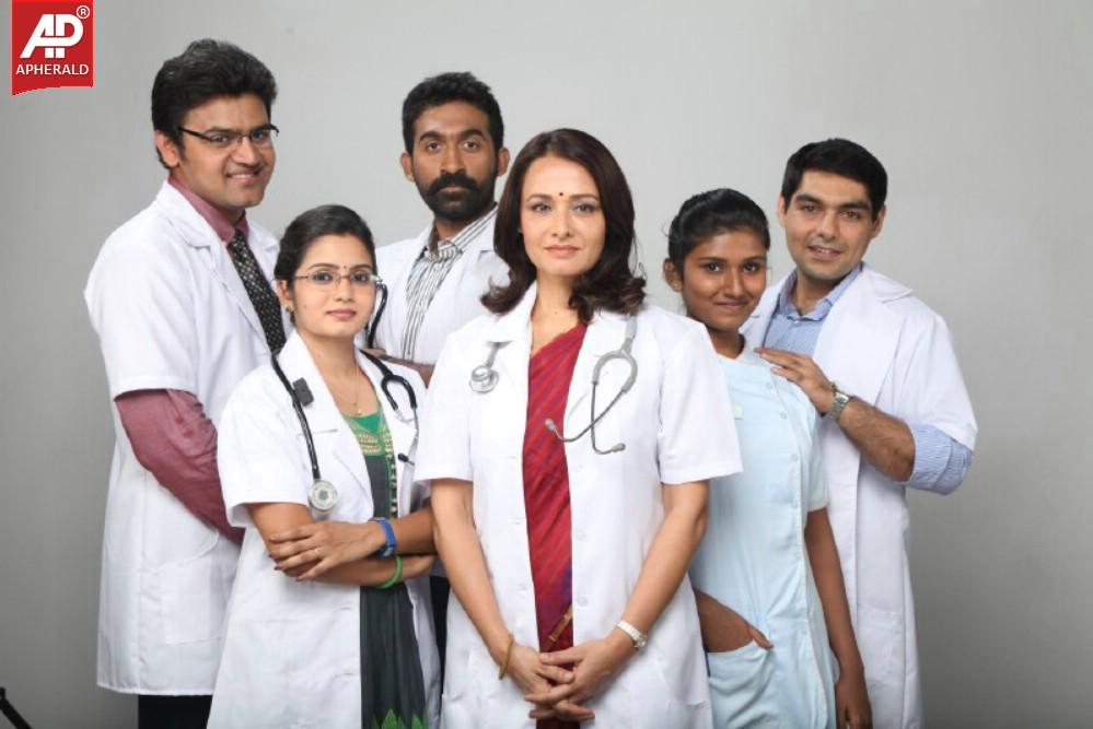 Amala Starring Uyirmei Serial Stills