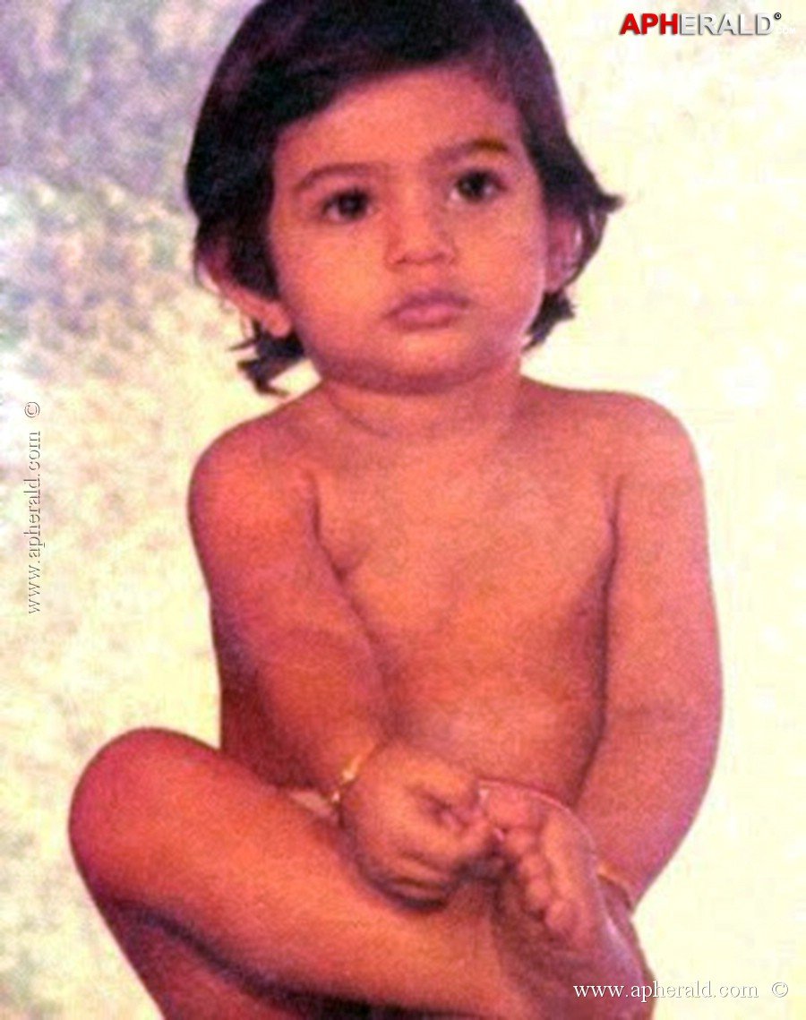 Amisha Patel Childhood Photos