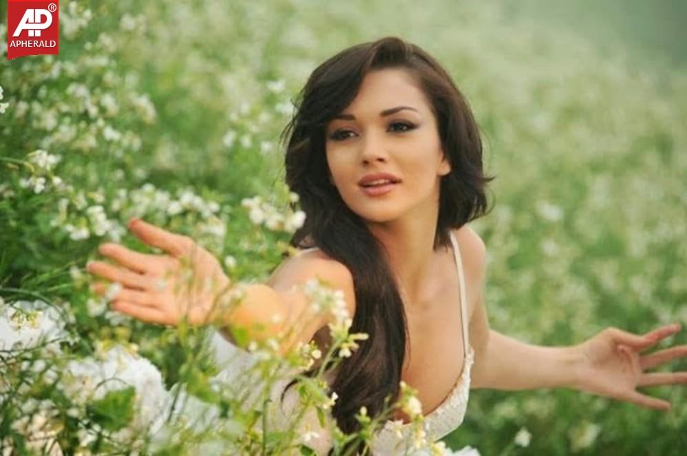 Amy Jackson Ai Movie Unseen Pics
