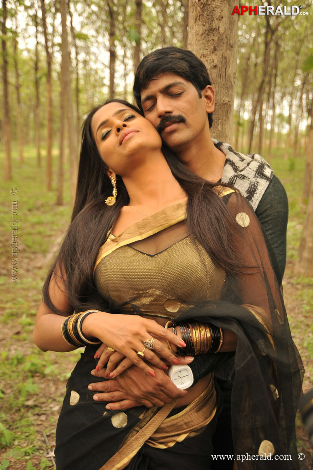 Anaganaga Movie Hot Pics