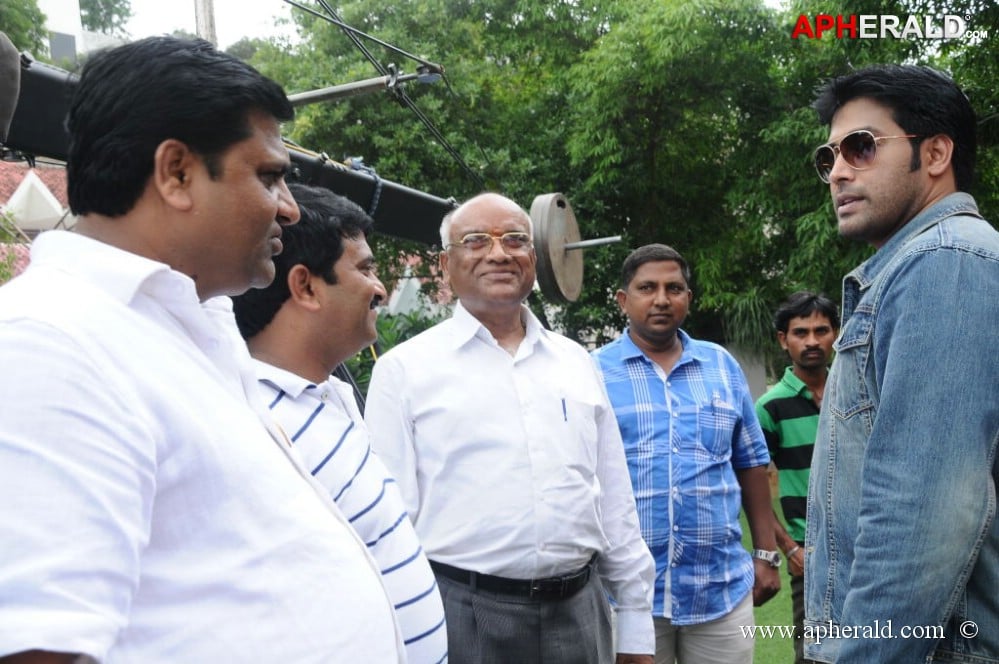 Anandam Malli Modalaindi working stills
