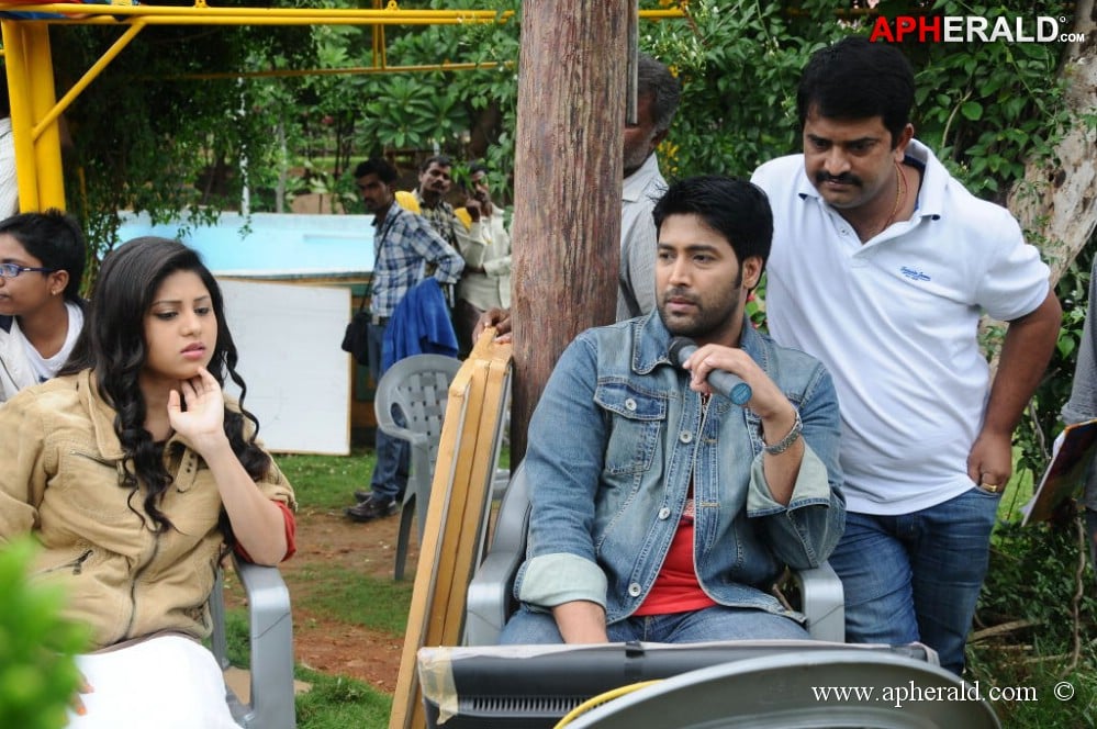 Anandam Malli Modalaindi working stills