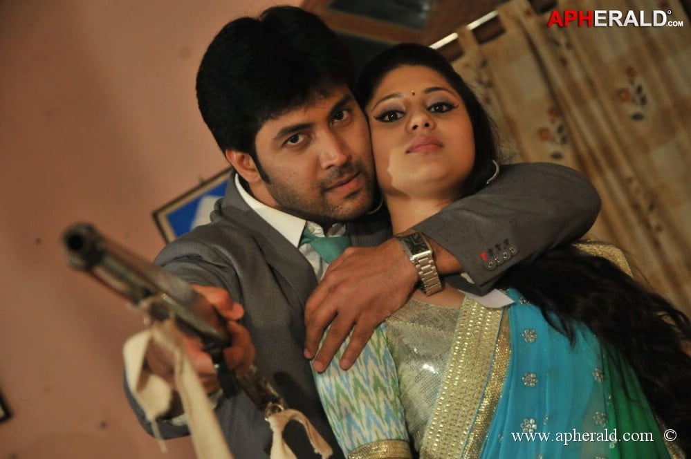 Anandam Malli Modalaindi working stills