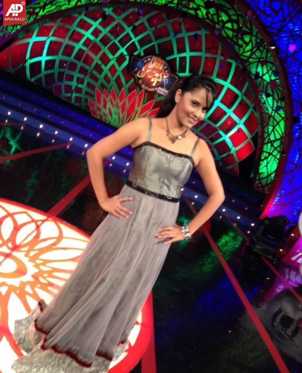 Anchor Anasuya Unseen Rare Images