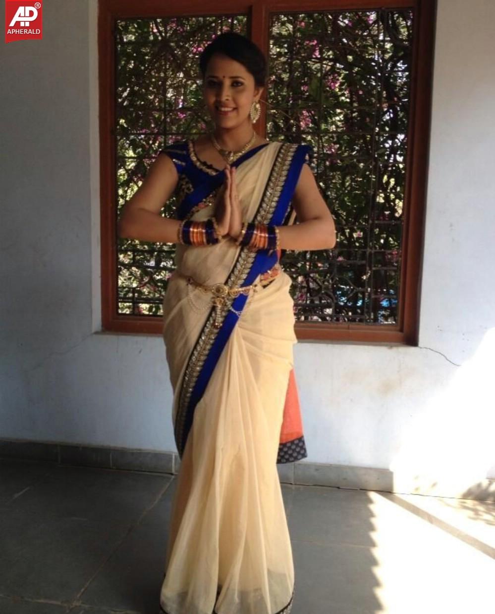 Anchor Anasuya Unseen Rare Images
