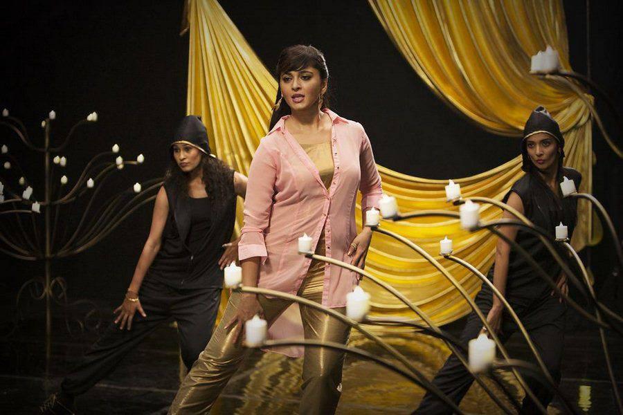 Anushka Stills From Yennai Aridhaal Movie