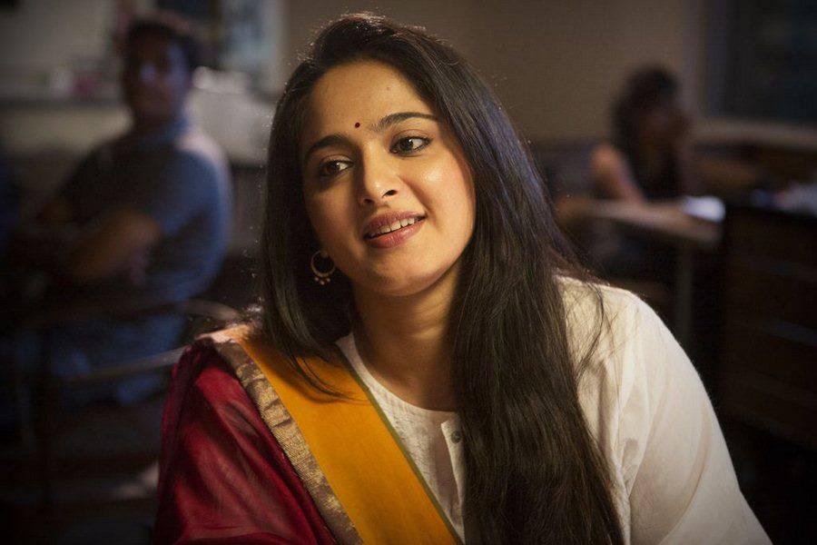 Anushka Stills From Yennai Aridhaal Movie