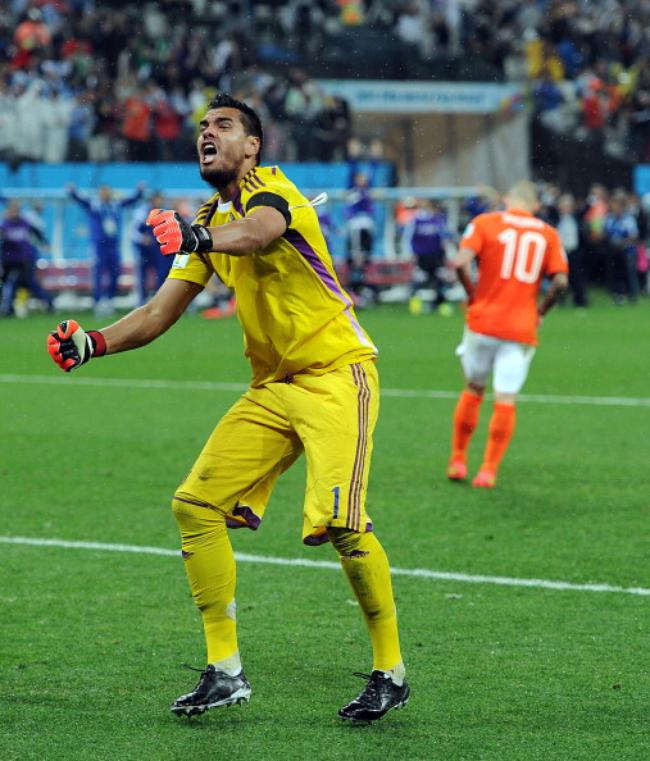 Argentina Beat Netherlands 4-2 On Penalties