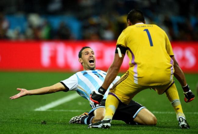 Argentina Beat Netherlands 4-2 On Penalties