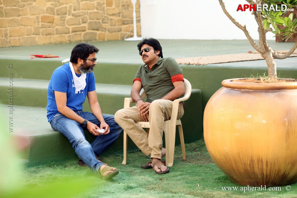 Attarintiki Daredi Movie Working Stills