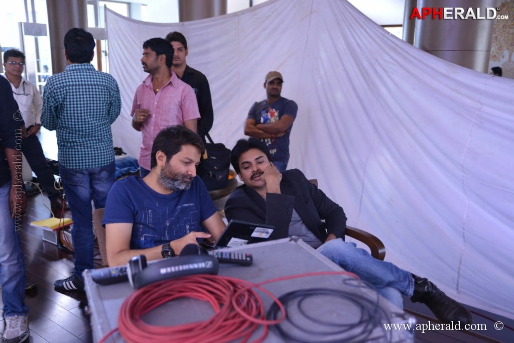 Attarintiki Daredi Movie Working Stills