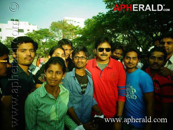 Attarintiki Daredi Working Stills