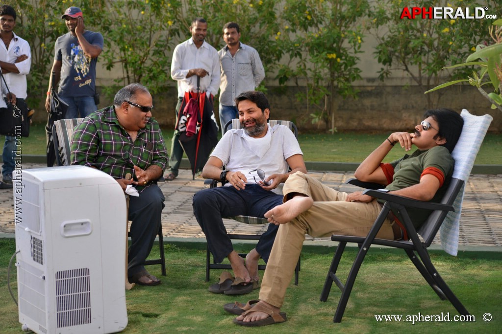 Attarintiki Daredi Working Photos