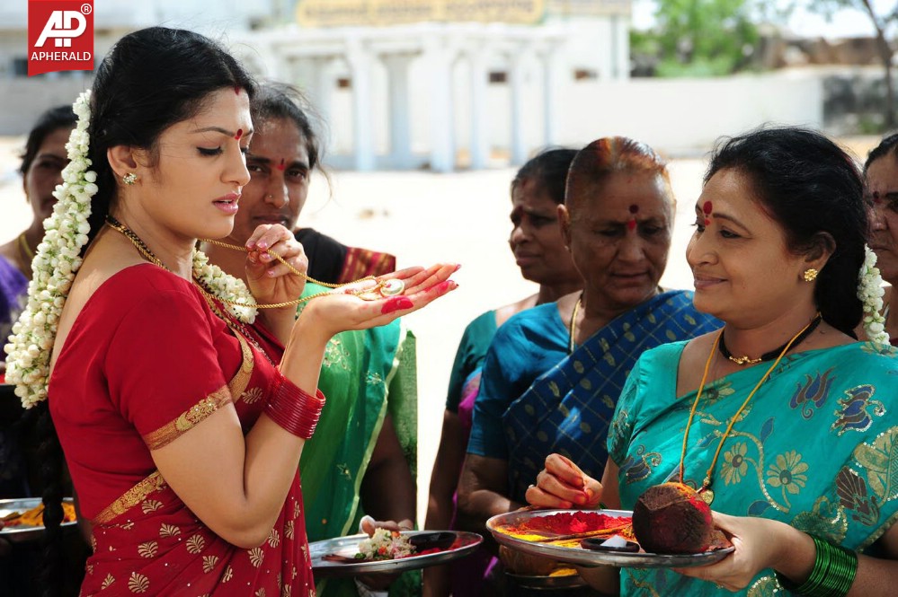 Avatharam Movie New Working Stills
