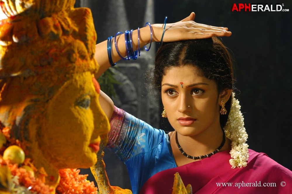 avatharam movie photos