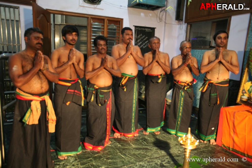 Ayyappa Darshanam Movie Working Stills