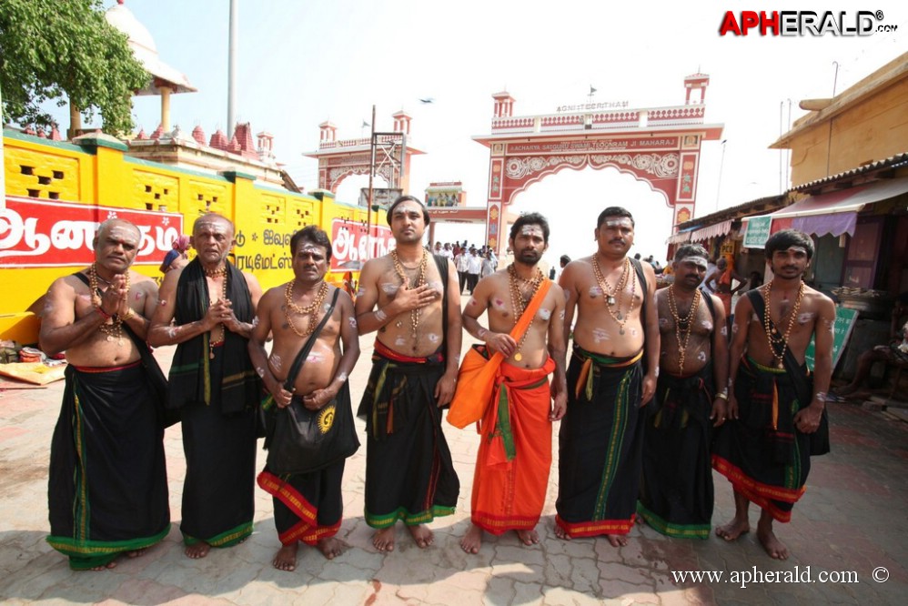 Ayyappa Darshanam Movie Working Stills