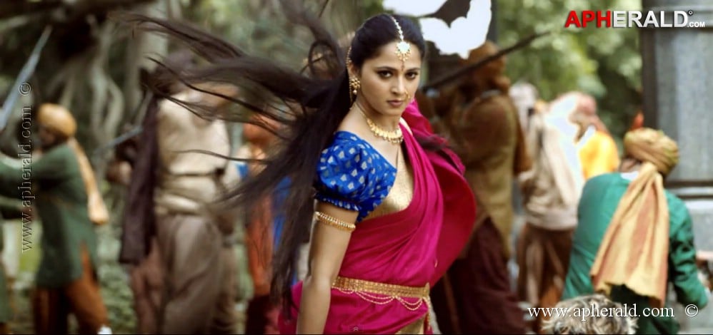 Bahubali Anushka 1st Look n Making Photos