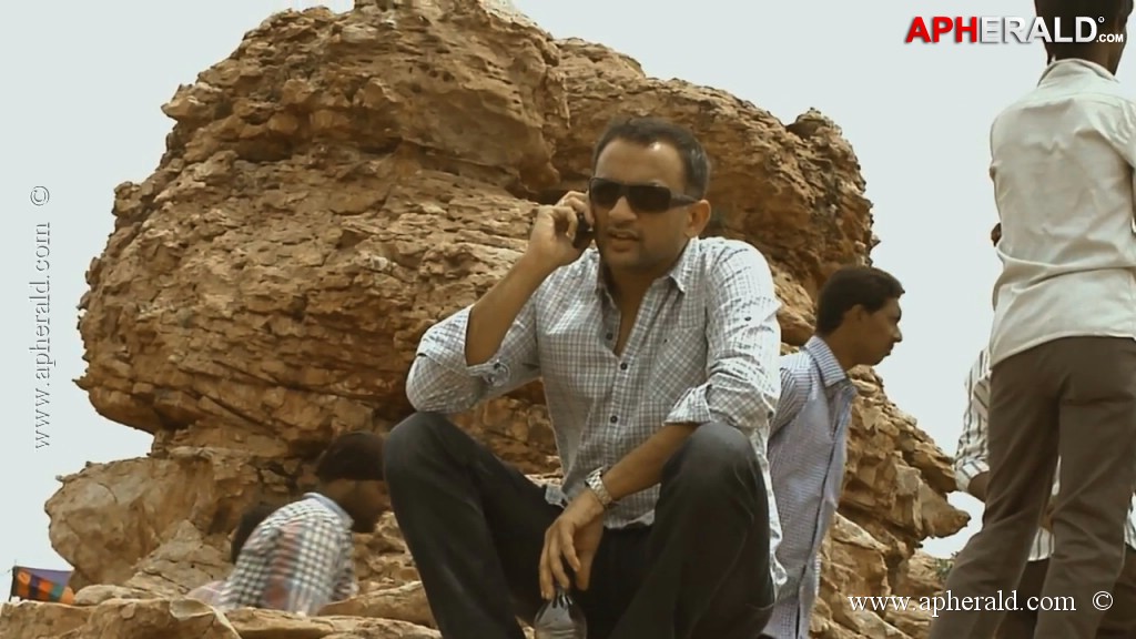 Bahubali Movie 1st Look n Making Stills