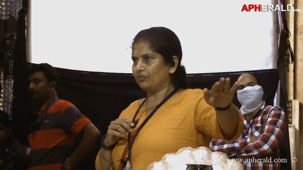 Bahubali Movie 1st Look n Making Stills