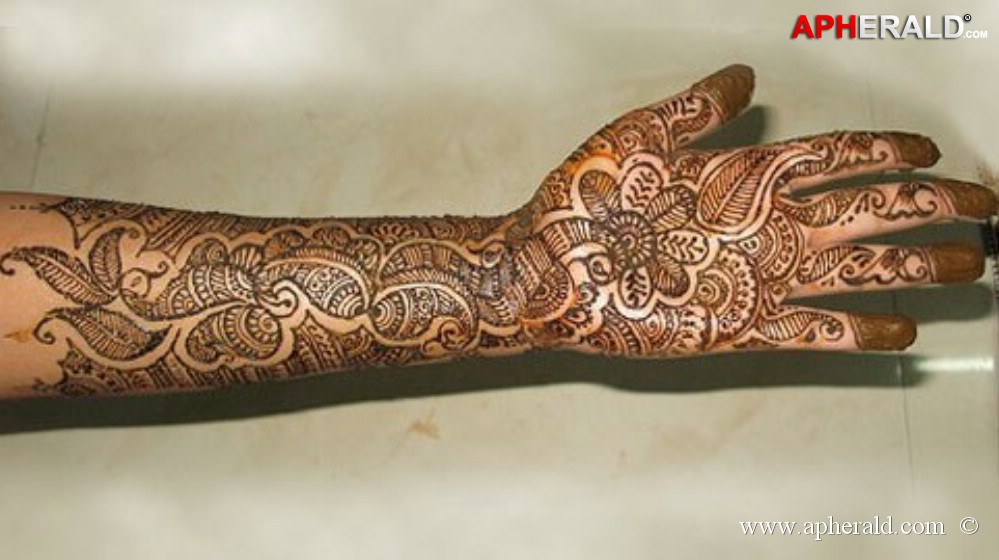 best mehndi designs in india