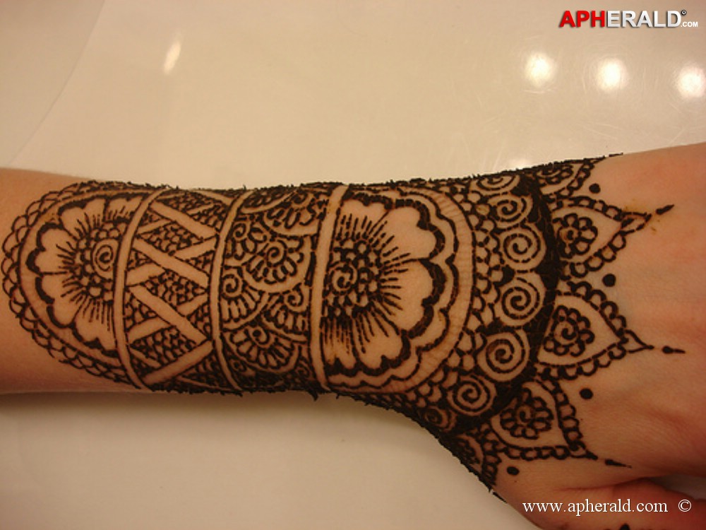 best mehndi designs in india