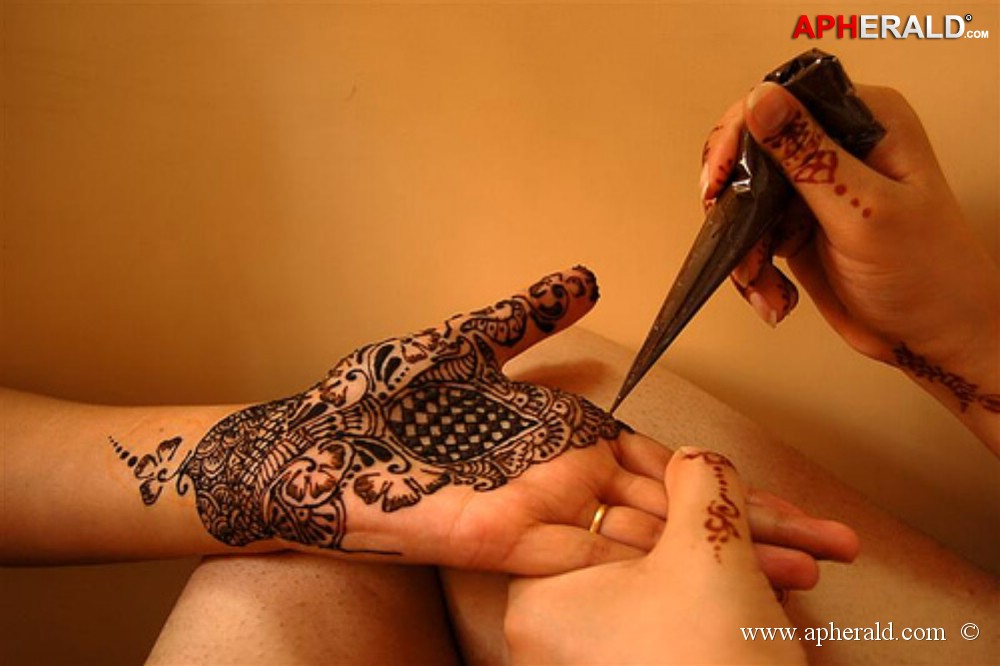 best mehndi designs in india