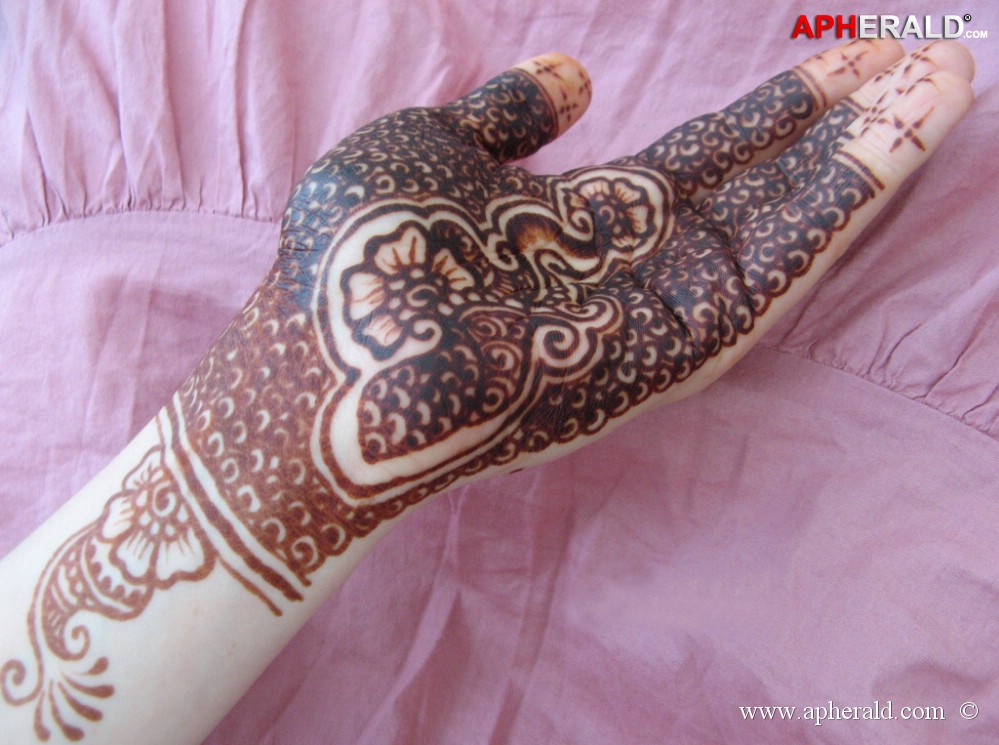 best mehndi designs in india