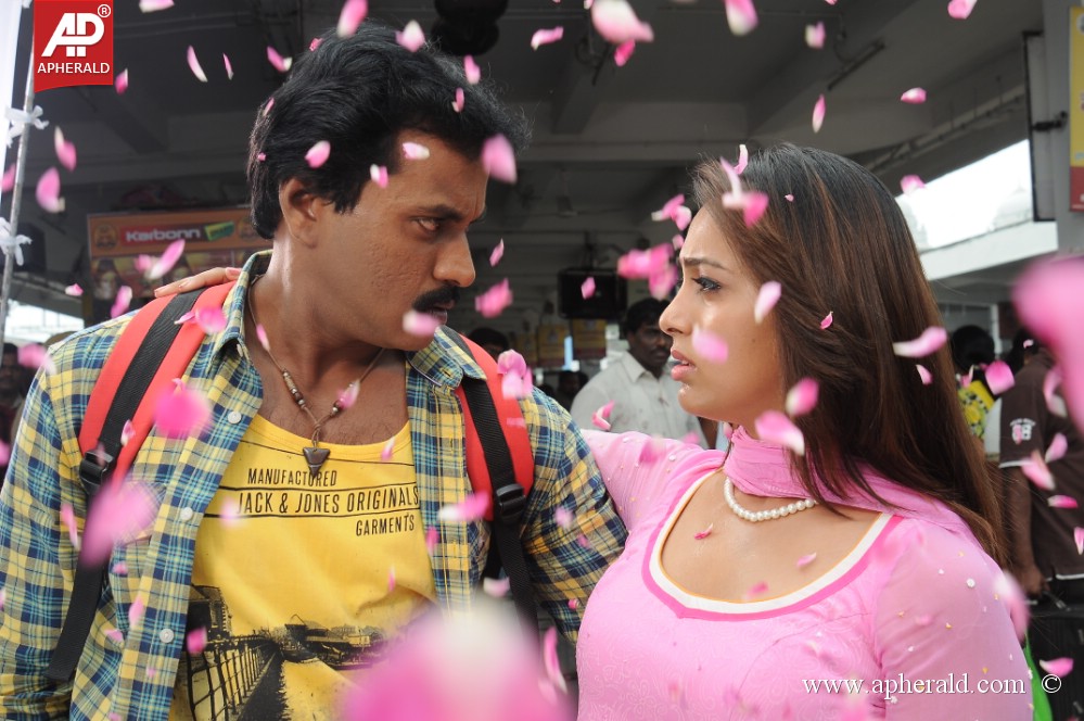 Bheemavaram Bullodu Movie New Stills