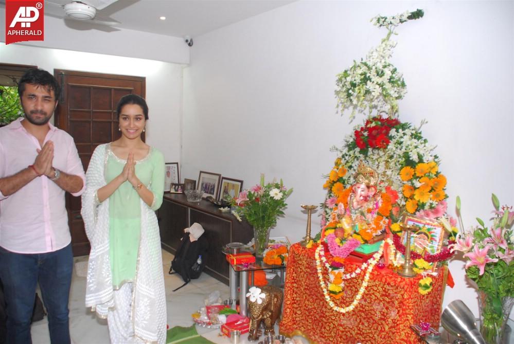 Bollywood Celebs Celebrate Ganesh Chaturthi 2014