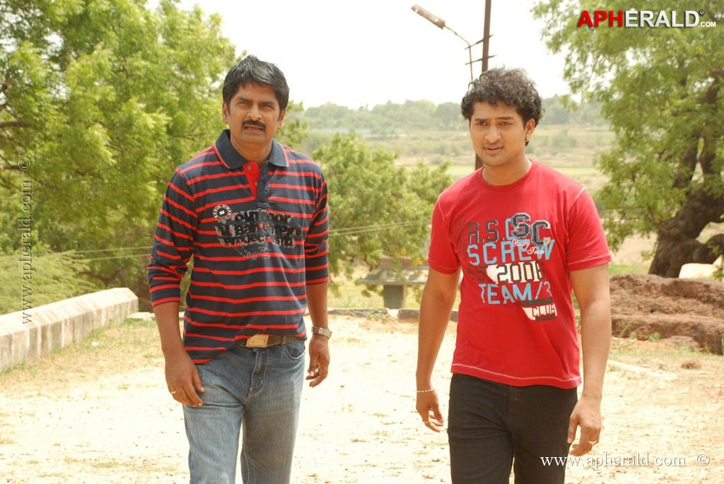 Bommai Nayakom Tamil Movie Spicy Stills