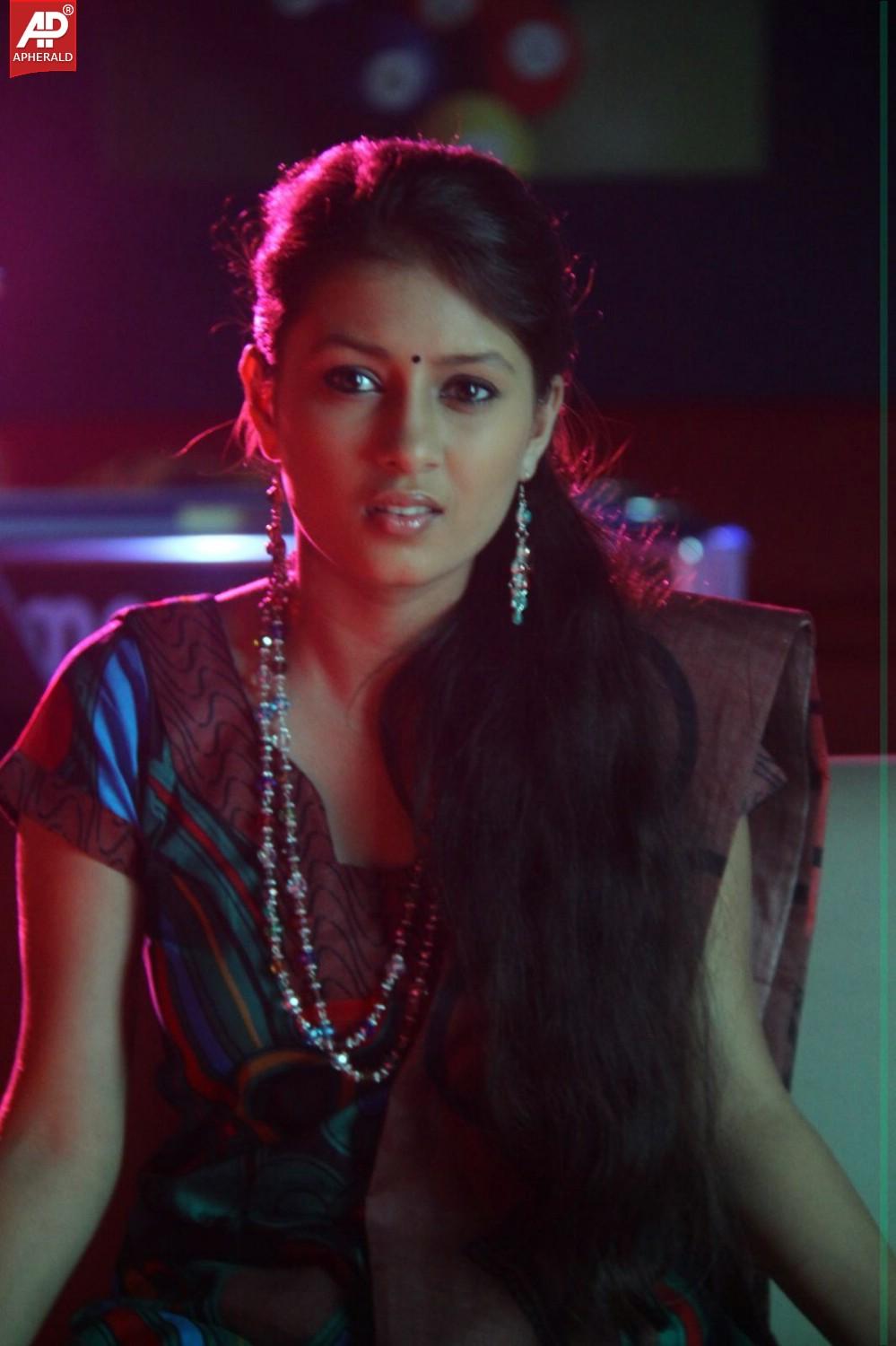 Boy Meets Girl Tholiprema Katha Photos