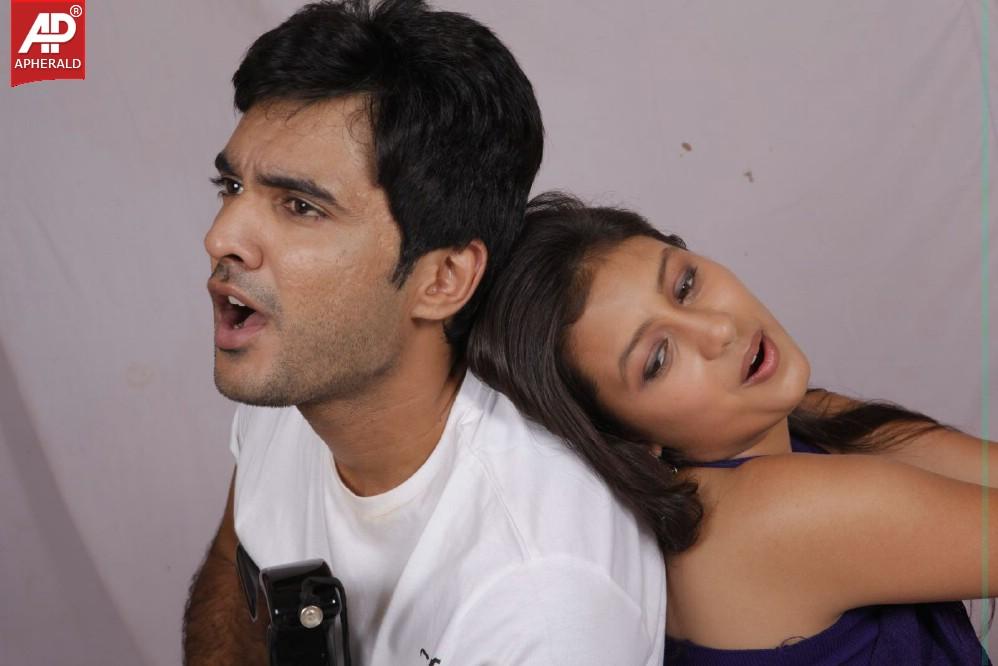 Boy Meets Girl Tholiprema Katha Photos