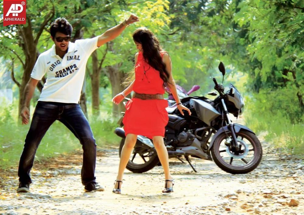 Boy Meets Girl Tholiprema Katha New Photos