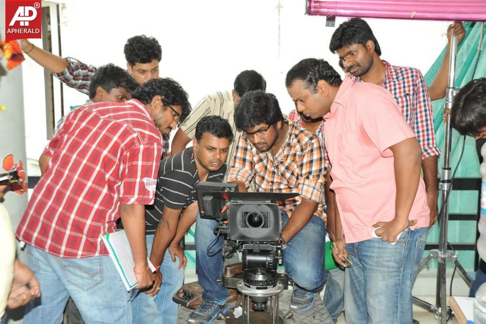 Boy Meets Girl Tholiprema Katha Working Stills